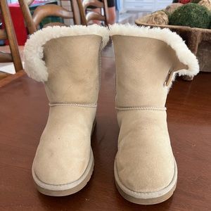 Ugg Bailey Button Short Tan Authentic boots